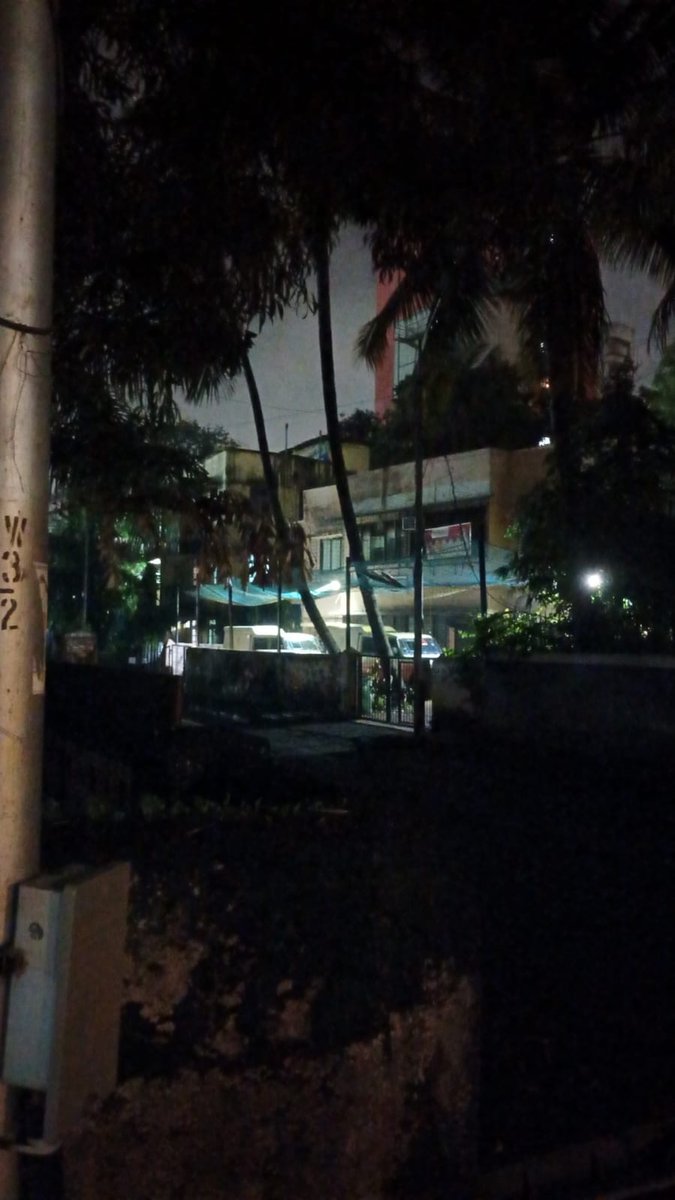 SocietySindhi's tweet photo. Road No. 1, Sindhi Society, Chembur,Munbay street lights not working now for over 2 weeks. registered complaint 71190000622 with Adani customer care. Urgent Intervention required. pole numbers Mjw 012/13.Rest 3 poles have faded off. @mybmc @Adani_Elec_Mum https://t.co/tG4XPW3zVU