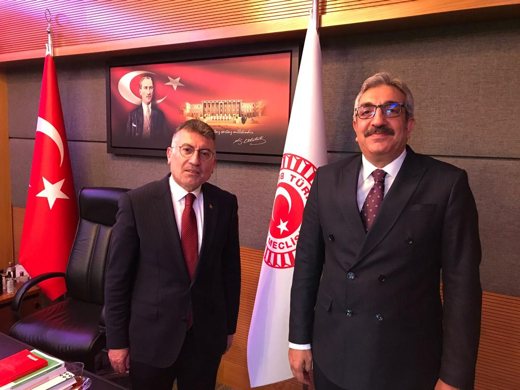 Yunus ALKAÇ (@yunusalkac) on Twitter photo TBMM Adalet Komisyonu Başkanlığı’na seçilen kıymetli dostum ve hemşerim Abdullah Güler’e hayırlı olsun ziyaretinde bulunduk. Samimi sohbeti ve nazik ev sahipliğinden dolayı teşekkür ediyorum.
<a href="/avabdullahguler/">Abdullah Güler</a> TBMM Adalet Komisyonu Başkanlığı’na seçilen kıymetli dostum ve hemşerim Abdullah Güler’e hayırlı olsun ziyaretinde bulunduk. Samimi sohbeti ve nazik ev sahipliğinden dolayı teşekkür ediyorum.
<a href="/avabdullahguler/">Abdullah Güler</a>