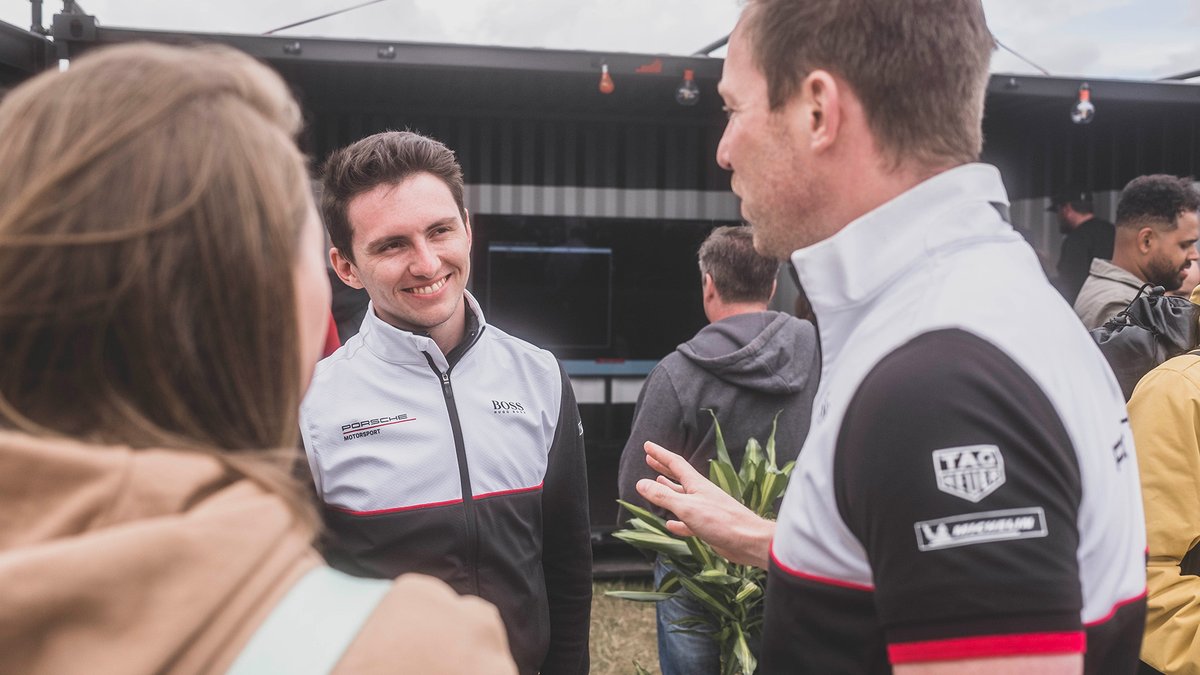 CoandaEsports's tweet photo. Last weekend, we were able to experience @fosgoodwood. It was great to see the reveal of the #Porsche963 and visit the @Rennsport_gg crew on site.
#Motorsports #Simracing #TeamCoanda #PorscheCoandaEsportsRacingTeam https://t.co/7z7p9M72tn