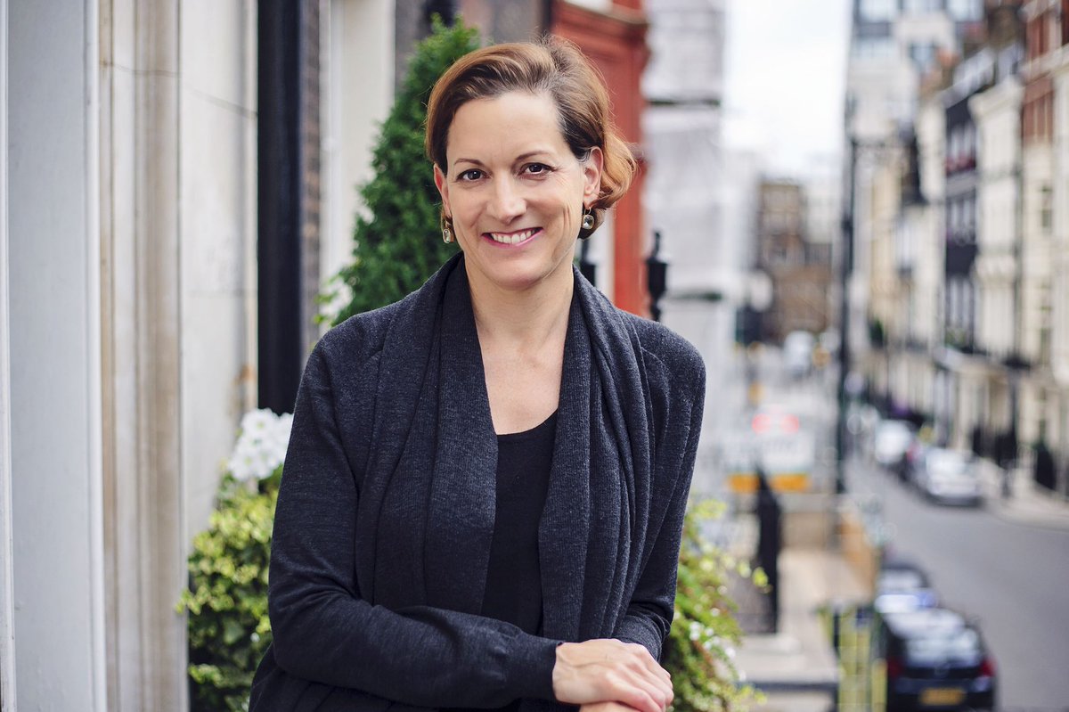 Looking forward to hosting Anne Applebaum in Cortina d’Ampezzo, Italy, talking about “Twilight of Democracy”, “Red Famine”, “Gulag”, and her other formidable books. Two conversations, on July 23 and July 26, 2022. #UnaMontagnaDiLibri #AnneApplebaum #RedFamine #TwilightOfDemocracy
