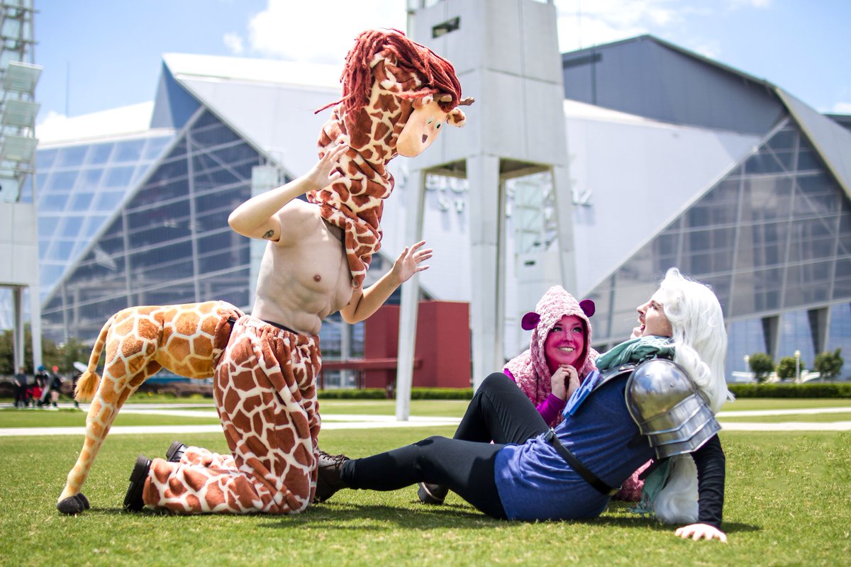 hobbitbrainrot's tweet photo. 🎵HEY! NEW FRIEND! IM GLAD YOU MADE IT!🎵

We got our Centaurworld pics back and I'm ecstatic ajdncmzmsmdkkdd thank you @sketchshark for this delightful show 💕✨

Durpleton: @apple_corrie 
Horse: @/pettichancosplay
Wammawink: me!

📸: @hustography https://t.co/GKT4BPpVyR