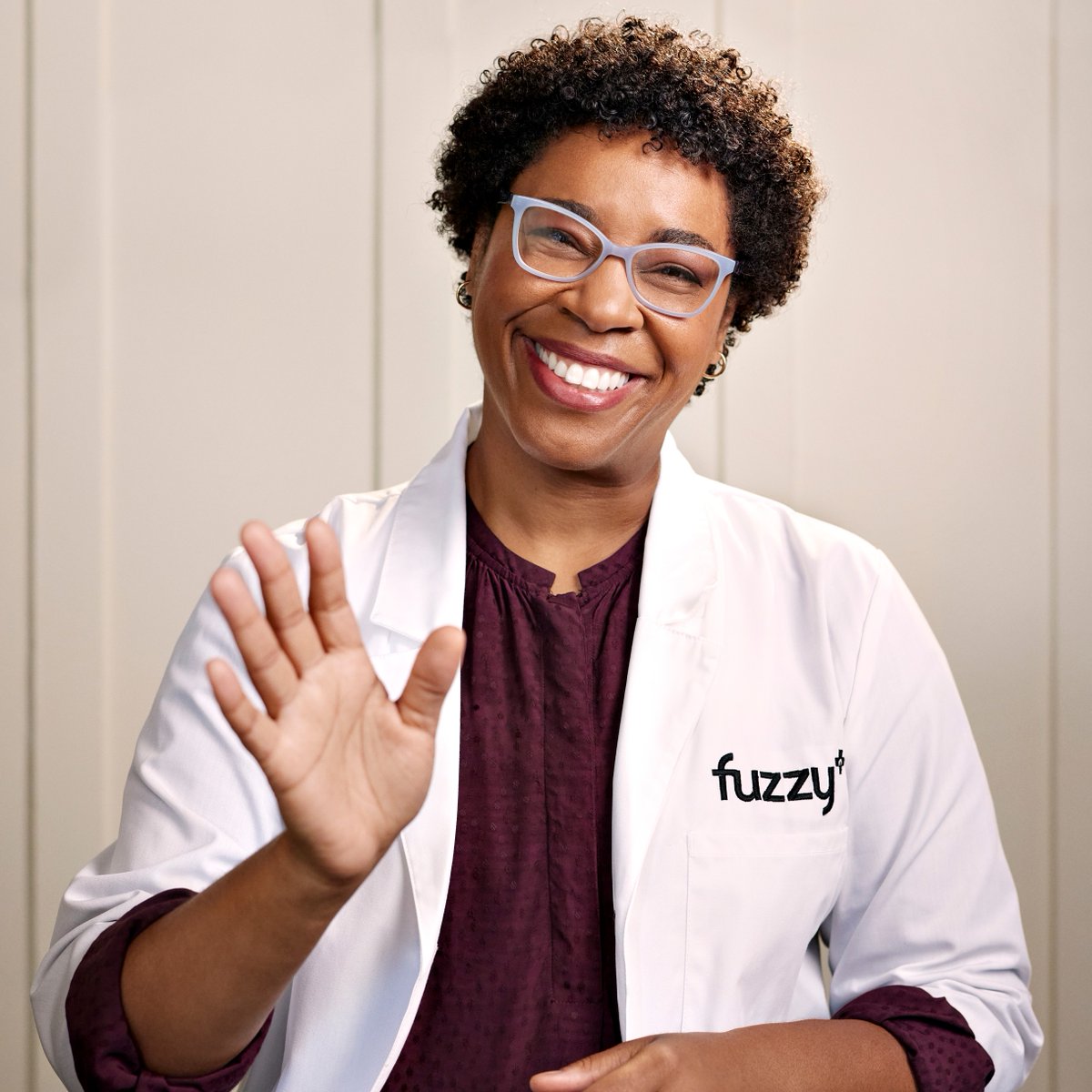 To be at their best, pets need more than food in their bowl and a pat on the head. They need us to be their advocates.

Download the app and chat with a Fuzzy vet today 🐾