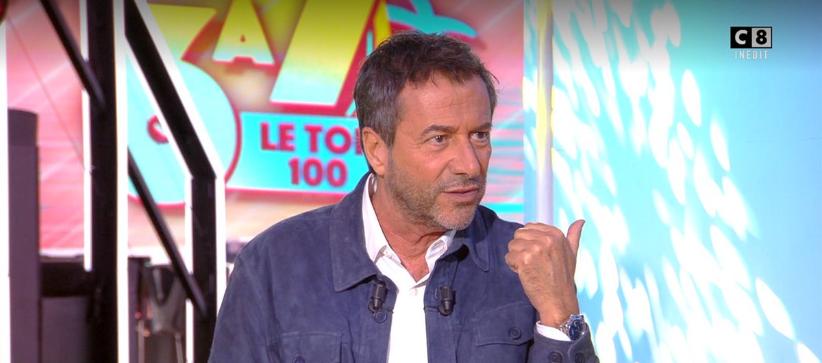 Virginiedu01's tweet photo. #6a7top100 Présenté par @bernard_montiel 👍 @emilielopez et @jp_lacoste (Attention votre ex-chef est là) sont à ses côtés🤣Concernant #Fatou et @gillesverdez Je leur souhaite que du bonheur, en espérant qu'ils se marient un jour. Cela se sent qu'il l'aime. 😘🙏 https://t.co/VHJj21XBT5