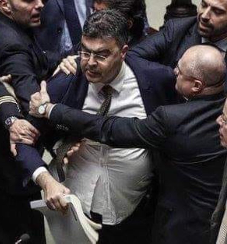 frescofrenki's tweet photo. @carlo_scano Chi non la pensa come me si deve zittire.#idemocratici https://t.co/KShf1tUD51