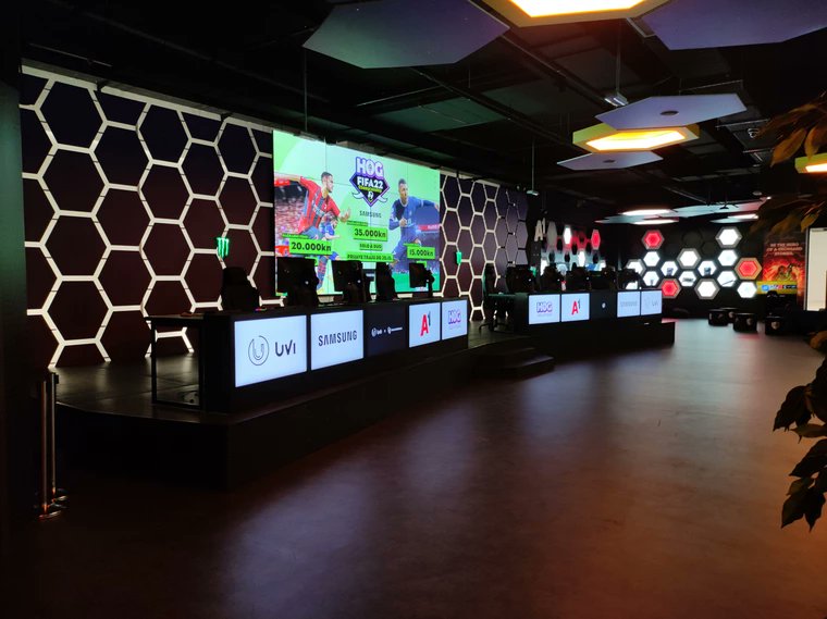 FPSChallenge.eu (@fpschallenge) on Twitter photo Will 🇨🇿/🇸🇰APES defend their title from previous HoG LAN? Reserve your spot now and beat them on the stage on 14-16.10 at FPS x HOG COD4 LAN with total prizepool of 4800 EUR
<a href="/IdhFredrik/">qLimAxzU</a> <a href="/phantasyftw/">phantasy</a> @arvidcsgo <a href="/VerheyenStevy/">Stevy</a> @FrosterFPS <a href="/samuelgFPS/">Sammy Gregory</a> <a href="/onolool/">nor</a> <a href="/BennyYazzy/">Verheyen Benny (yazzy)</a> @syndeFPS Will 🇨🇿/🇸🇰APES defend their title from previous HoG LAN? Reserve your spot now and beat them on the stage on 14-16.10 at FPS x HOG COD4 LAN with total prizepool of 4800 EUR
<a href="/IdhFredrik/">qLimAxzU</a> <a href="/phantasyftw/">phantasy</a> @arvidcsgo <a href="/VerheyenStevy/">Stevy</a> @FrosterFPS <a href="/samuelgFPS/">Sammy Gregory</a> <a href="/onolool/">nor</a> <a href="/BennyYazzy/">Verheyen Benny (yazzy)</a> @syndeFPS
