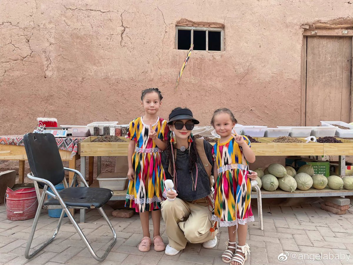 dramapotatoe's tweet photo. #Angelababy shares snaps from the filming of #KeepRunning https://t.co/qGrd3wSj82