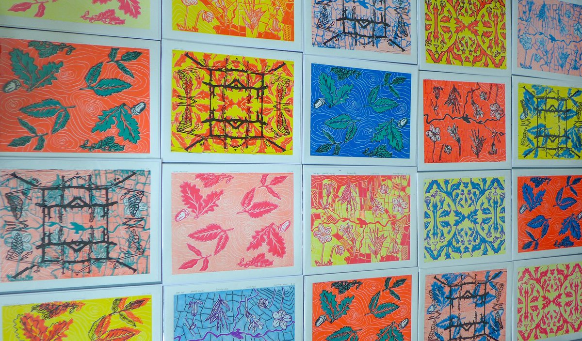 jamesfoxtextile's tweet photo. 3 colour reduction lino prints.
SOMETHING IN COMMON 
At Blackwell Arts and Crafts House in Windermere. 
Half the profit going to @LDHAS_charity 
#WhoOwnsEngland
@lakelandarts https://t.co/yDfZAD33X3