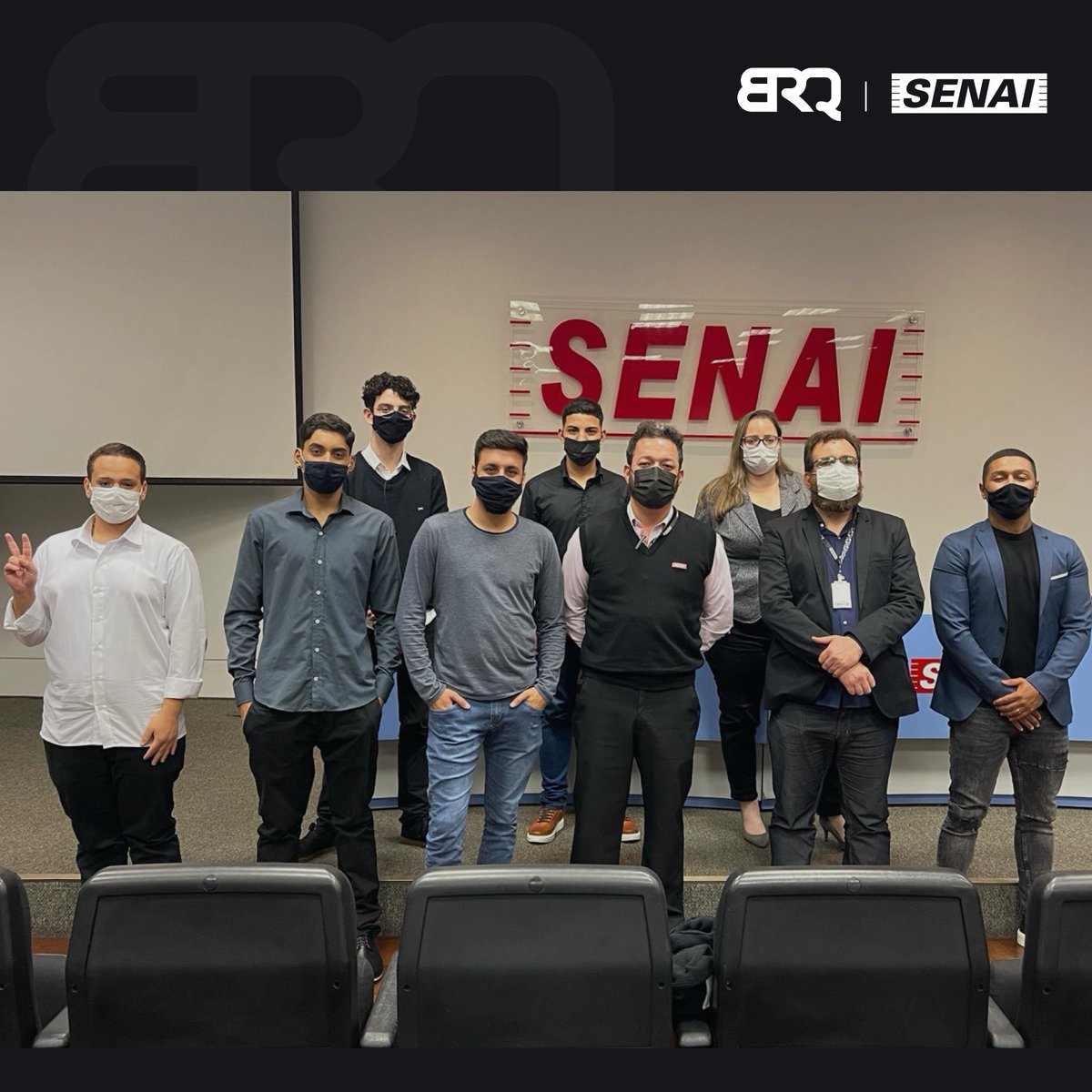 brqdigital's tweet image. Tecnologia, teoria e prática andam de mãos dadas no SENAI.
Nossos #feras foram convidados para a banca do curso Tecnólogo em Análise e Desenvolvimento de Sistemas no SENAI Jandira. A nossa conversa com os #feras do futuro começa quando eles ainda estão na faculdade. Parabéns!