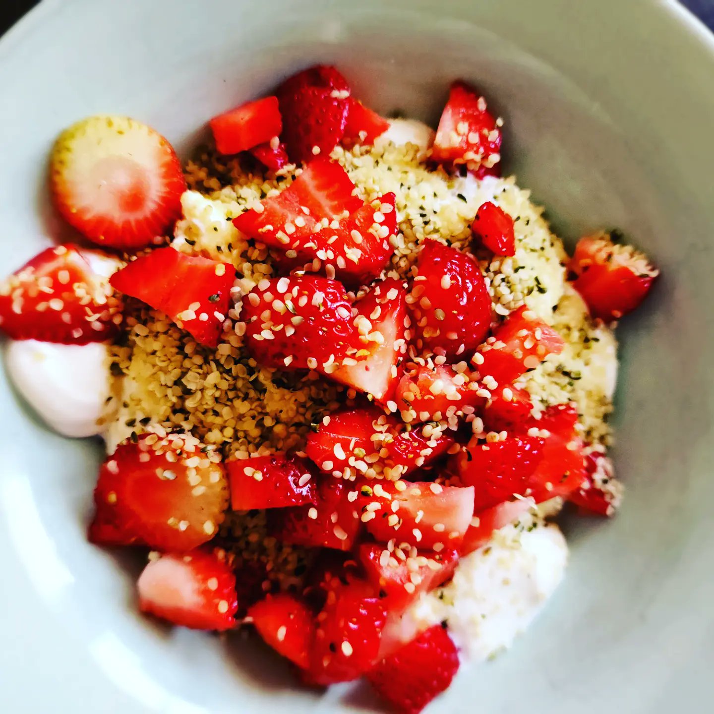 Garuda Nutrition Grind on Twitter "Bowl of Greek yogurt with hemp