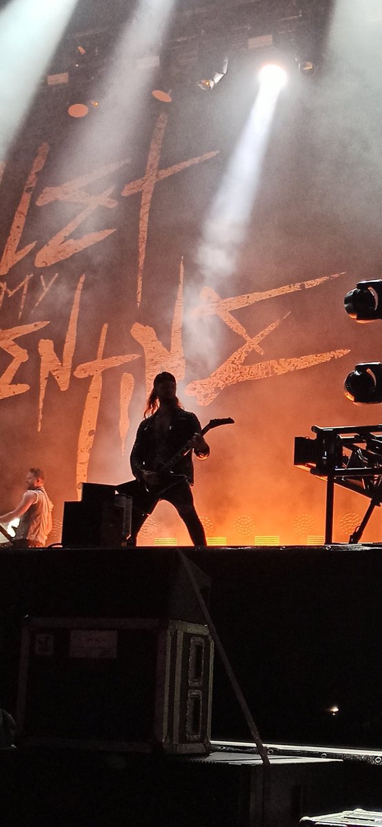 CindyloveHorror's tweet photo. #fullforceFestival https://t.co/RLn2br71eS