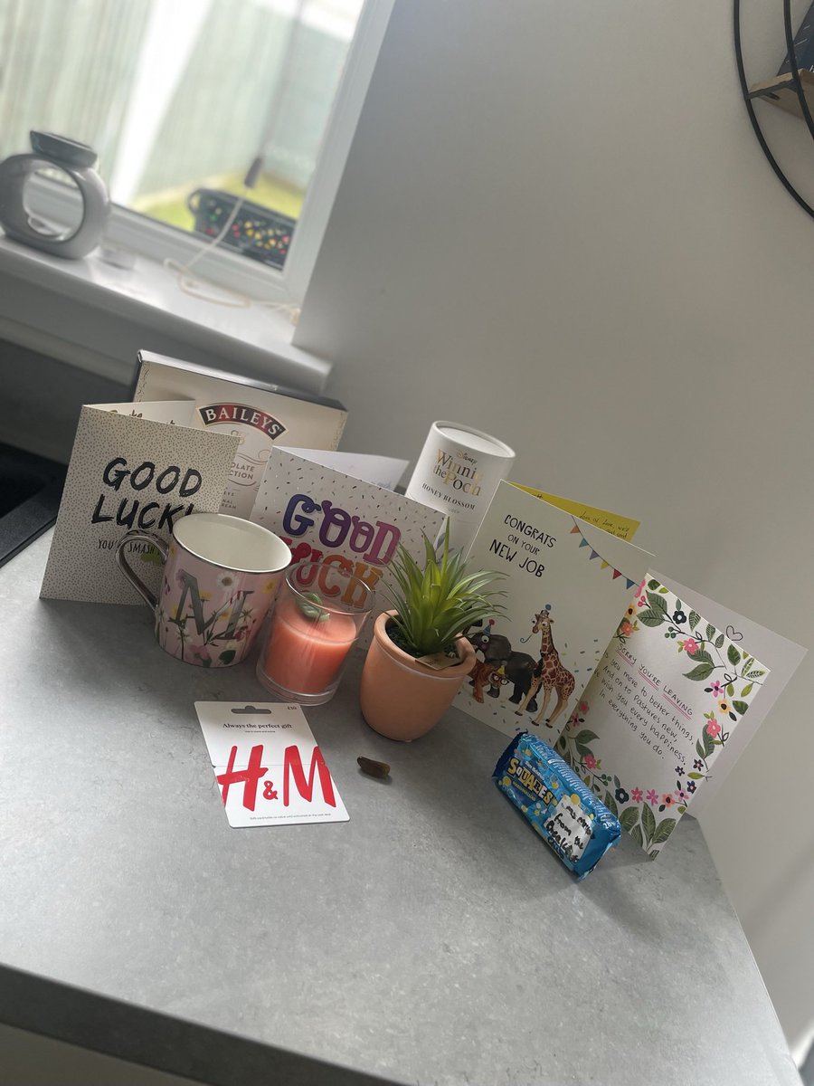 MissMRMPS's tweet photo. I also can’t thank my lovely mentor @mrsmhaugh enough for all her encouragement through the year. I couldn’t have asked for anything more! I can’t wait to use my new gifts❤️ and also big thanks to the pupils who gave me lovely cards and gifts last week as well 😢💗 https://t.co/55YGnboXtY