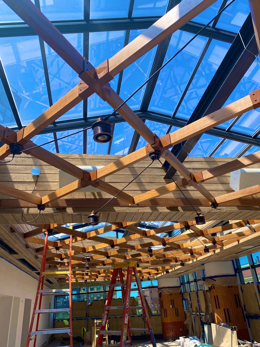 leb_cre's tweet image. Intro is the best apartment building in northeast ohio and it’s not particularly close.