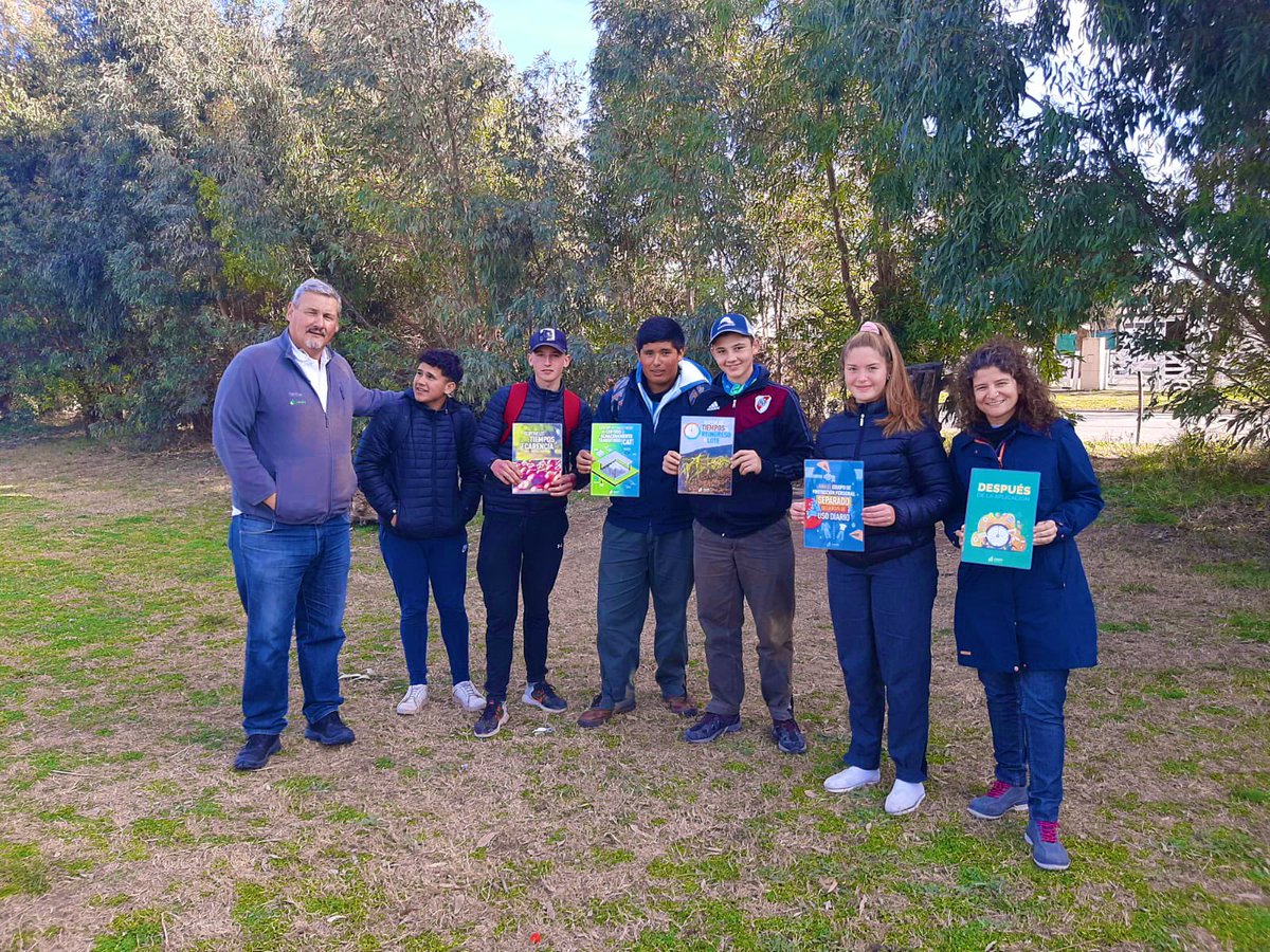 patucomendez's tweet image. En #CnelDorrego en la #EESAN1 #Capacitación en #BPA y #UsoResponsable de #Fitosanitarios
junto al #Equipo de la #MesaBPASurDeBsAs