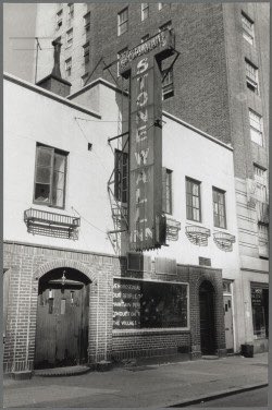 PflagLondonOnt's tweet photo. And as the first brick fell we began fighting. We haven’t looked back. 

The Stonewall Riots opened the door for 2SLGBTQ+ to start fighting openly for the same rights and freedoms that cisgender, heterosexual people have always enjoyed. 

In 2022 the fight continues. #pflagcanada https://t.co/fKneUbYEHQ