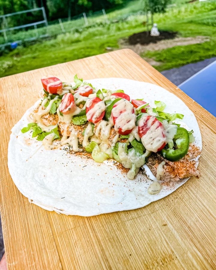 CountrySmokers's tweet photo. #CatchOfTheDay

Fresh Rainbow Trout prepared on the @CountrySmokers Ironside by @ValleyTrout!

Discover more at: https://t.co/q6i1LuF36F
-----
#CountrySmokers #RainbowTrout #OutdoorCooking https://t.co/1TGOGxzq9i