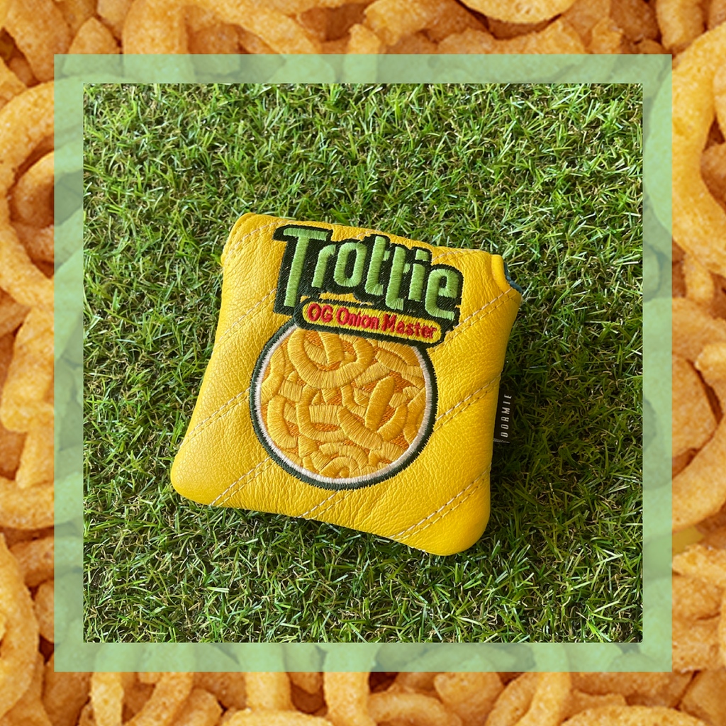 Dormieworkshop's tweet photo. For the onion master himself @trottiegolf on #nationalonionday ! These Funion covers sold out almost immediately so keep a close eye out for future drops!

#DormieWorkshop #madeincanada #pga #golfwrx #golfdigest #taylormade #golfheadz #customsincedayone #teamdormie #trottiegolf https://t.co/5i0KonAOBu