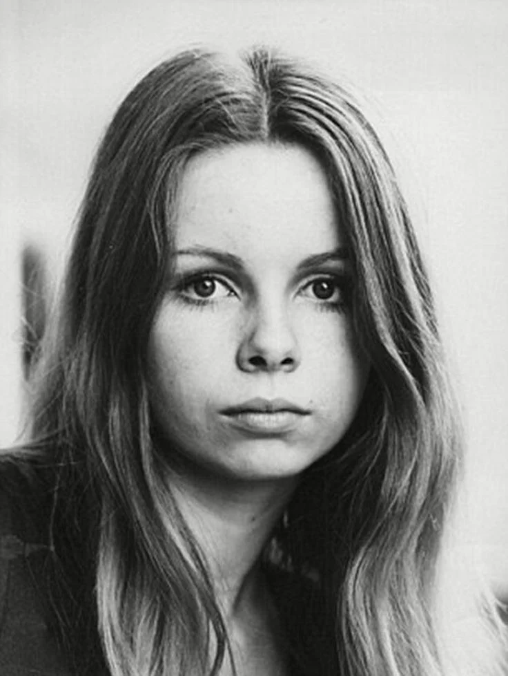 Happy Birthday to the noblest Romana of them all, Lalla Ward! 