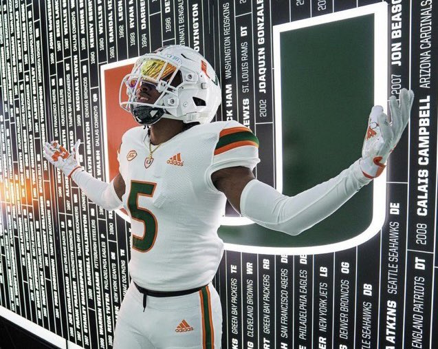 hurricanesmarsh's tweet photo. WELCOME TO THE U RAY RAY!!!! #RayRayDay https://t.co/IIJGIZ6Iot