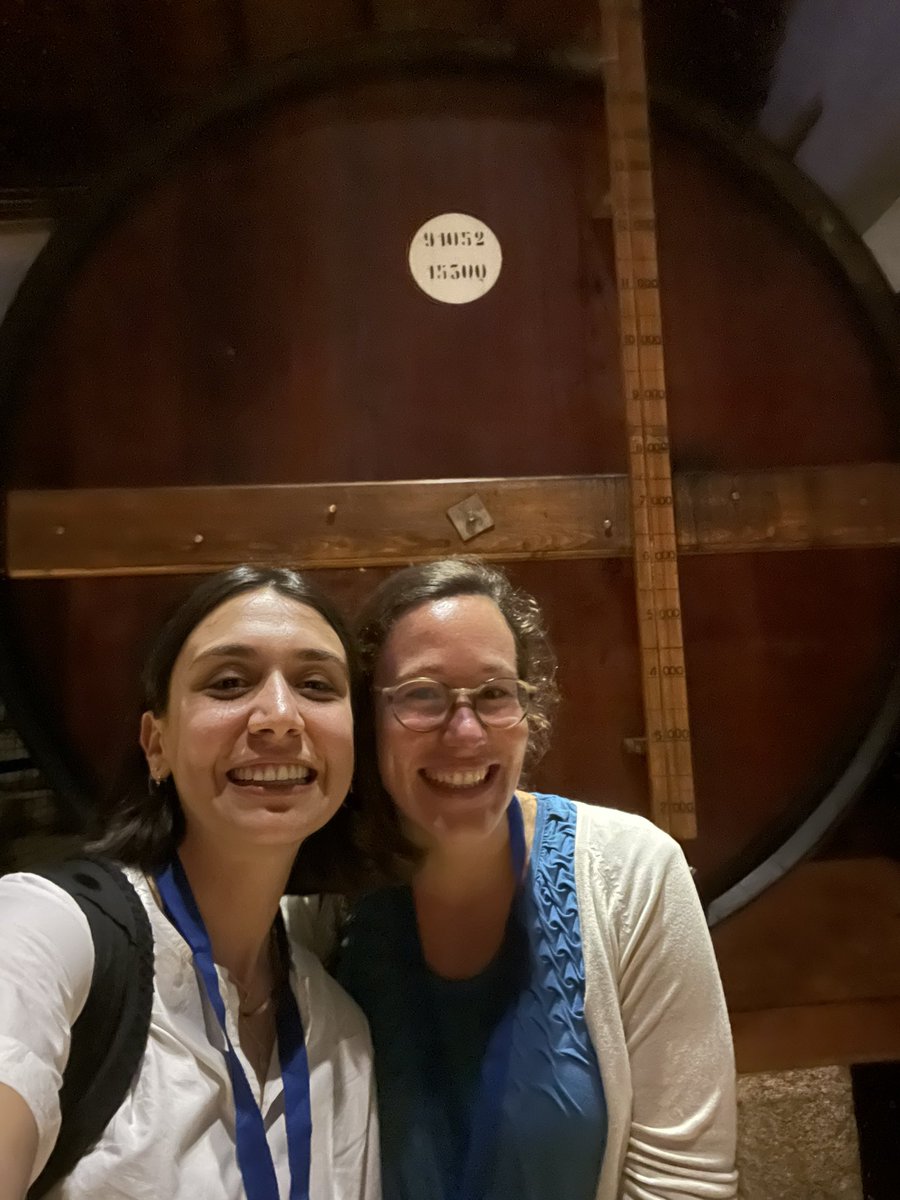 Greetings from Porto @ESBiomech_2022 🍷🦾 👩🏻‍💻to all the @MERLN_UM people in @TermisEU2022 🧫👩🏻‍🔬