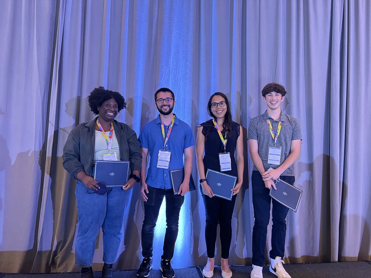 angierangeles's tweet photo. Congratulations to ⁦@ACSorganic⁩ #NOS2022 Sunday poster awardees: Aja Nicely (UT Austin), Garrett Toth-Williams (UC Davis), Melissa Ramirez (UCLA), and Ben Janda (Chapman University) ⁦@houk1000⁩, ⁦@GargLab⁩ ⁦@shawshankrxn⁩ https://t.co/bi5w4HFK3E