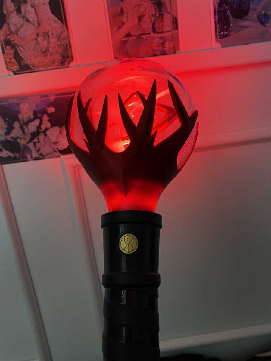 Minjissua's tweet photo. It’s finally here😭😭
#Dreamcatcher #DreamcatcherWorldTour #mongmongie @hf_dreamcatcher https://t.co/RzRCJkWqFM