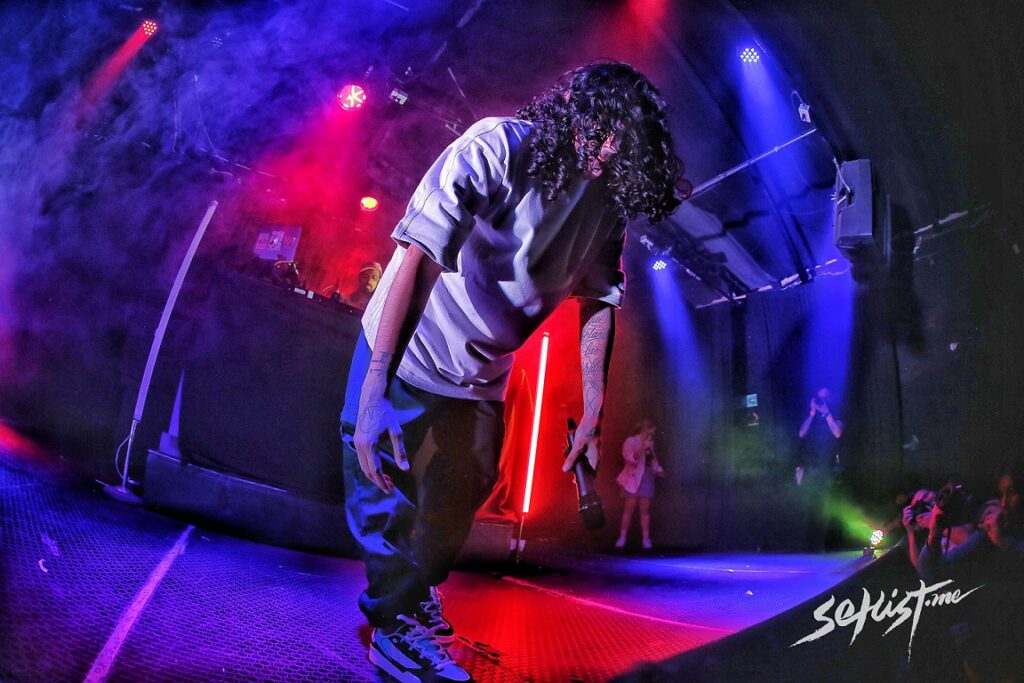 Amigxs, dense esta cobertura que hice del toquín de <a href="/TinoRifa/">Tino El Pingüino</a> el viernes en el <a href="/foindependencia/">Foro Independencia</a> para <a href="/Setlist_me/">Setlist.me</a> 🔥
▶ bit.ly/3a3erBl ◀