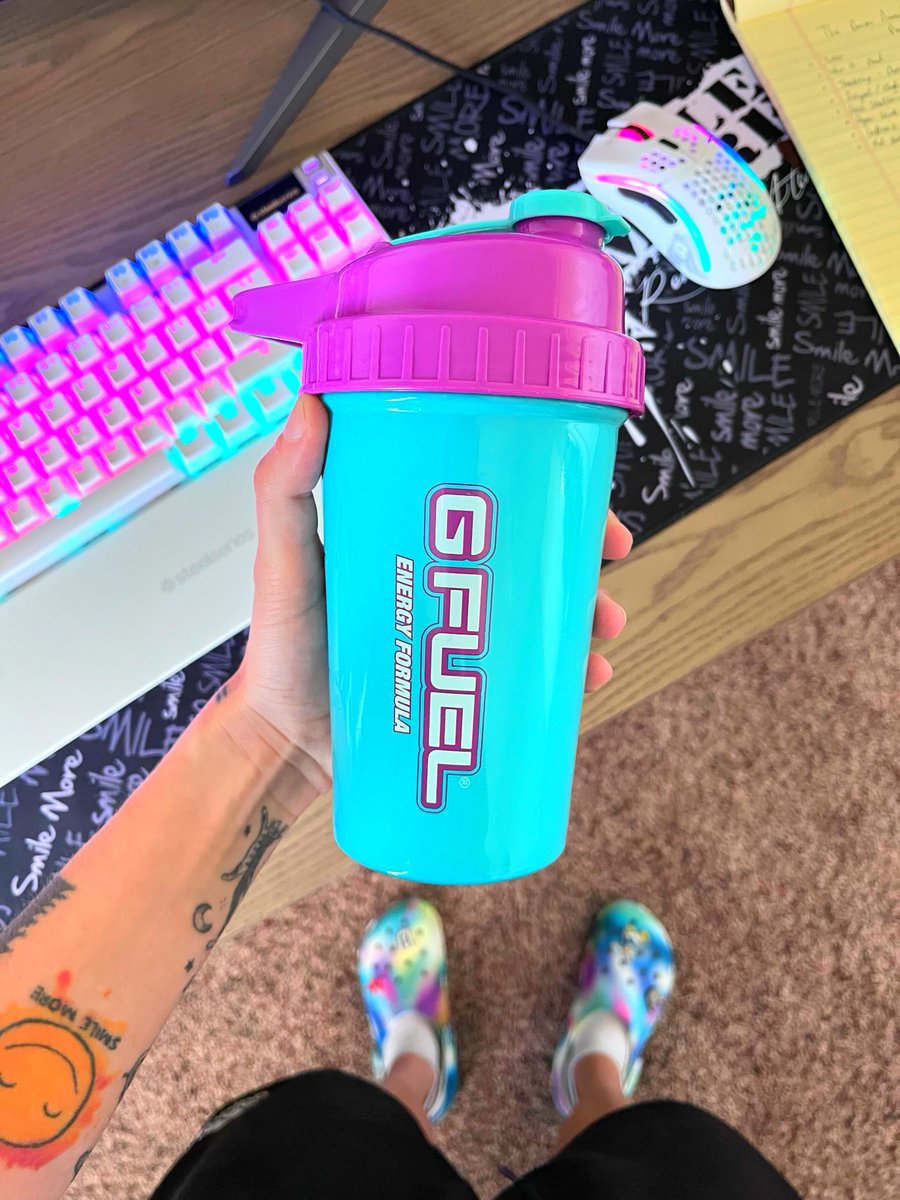 GFuelEnergy's tweet photo. This METAL HORNET Shaker tho...🐝🥶💦 https://t.co/7XZx30oniM