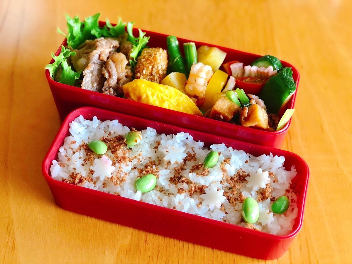 高校生のお弁当49日め🍱 プルコギ弁当🍛 プルコギ・かぼちゃコロッケ・海老じゃがいもパプリカアスパラ炒め・厚揚げ小松菜のそぼろ炒め・オムレツ・きゅうりトマトかまぼこの酢味噌