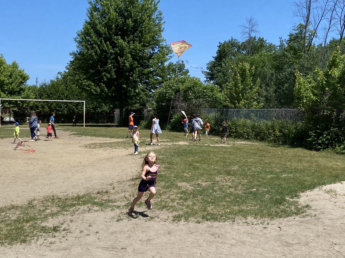 Ms.Pastore (@ms_pastore) on Twitter photo And that’s a wrap! Ended our school year with a Beach party with our big buddies. Beach Balls, Kite flying and bubbles. <a href="/SMCDSB_SNC/">St. Noel Chabanel</a> <a href="/SMCDSB/">Simcoe Muskoka Catholic District School Board</a> <a href="/SiobhanMcKee8/">Siobhan McKee</a> And that’s a wrap! Ended our school year with a Beach party with our big buddies. Beach Balls, Kite flying and bubbles. <a href="/SMCDSB_SNC/">St. Noel Chabanel</a> <a href="/SMCDSB/">Simcoe Muskoka Catholic District School Board</a> <a href="/SiobhanMcKee8/">Siobhan McKee</a>