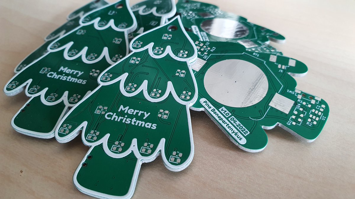 Received my Christmas PCBs from <a href="/PCBPartner/">PCB Partner</a>! Hopefully the circuit works well🤞