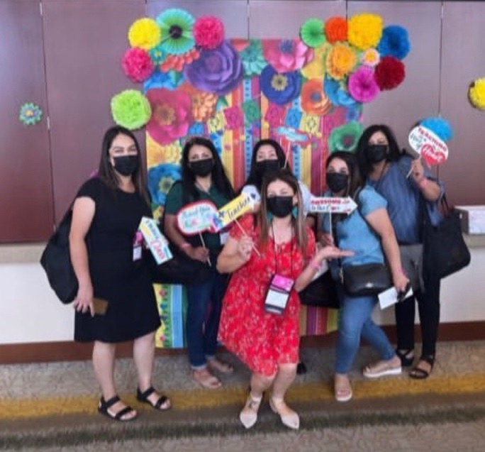 Esther Lopez Manning tweet media