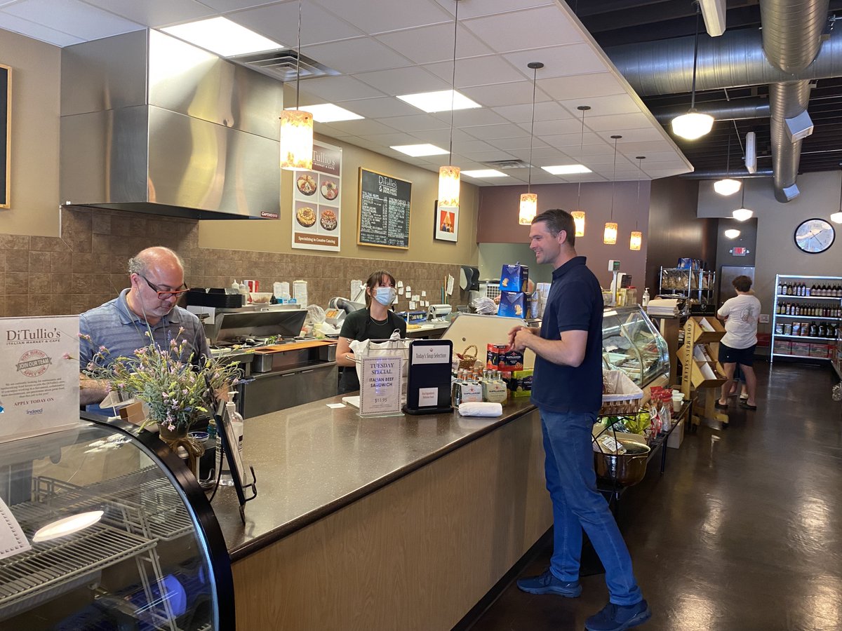 MrLogemann's tweet photo. Grabbed a quick bite at @DiTullios, one of the best neighborhood lunch spots in Rockford, before heading back to knock doors.

Are you interested in volunteering? Email noah@jonathanlogemann.com and we'll get you set up!

T-minus 5.5 hours until polls close! #IL17 https://t.co/gl0L3hW0f0