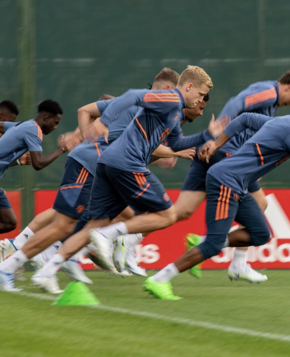UtdDistrict's tweet photo. Donny van de Beek on Instagram: “Pre season mode: 🔛🔴” https://t.co/oFyEbZT5W6