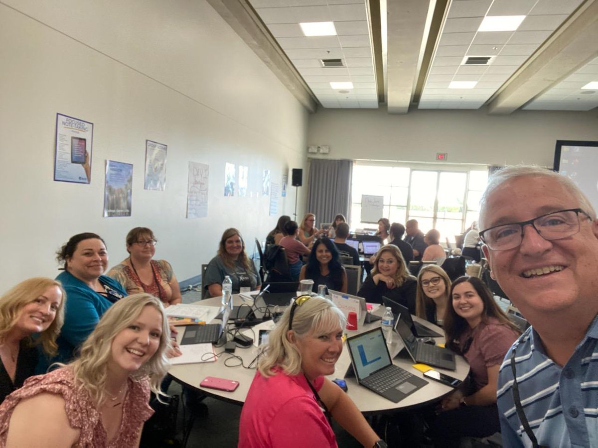 ButtonwillowUSD's tweet photo. While Roady is out and about our staff continues their work @avid4college Summer Institure in San Diego. Mrs. Clinton and Mrs. Espinosa even rode their scooters around downtown. @smallschoolda #avid4possibility @admmomH @TimSSDA https://t.co/Im7fvoh6Ob