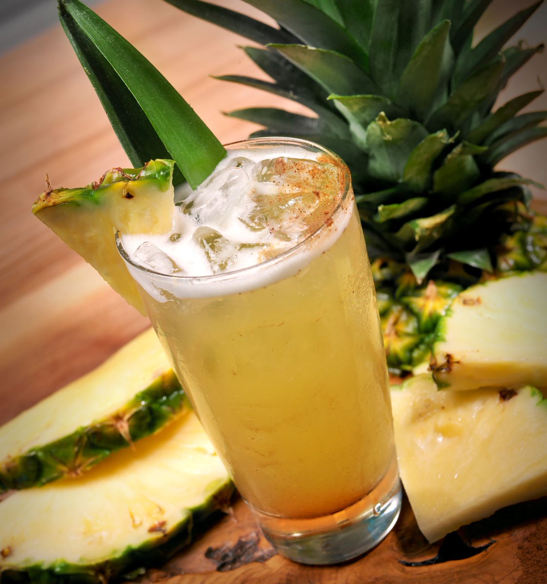 Enjoy the best of BALEENkitchen while at the beach! Fabulous flavors, refreshing cocktails, and the beat of Miami will have you coming back time and again.

#fiveoclocksomewhere #visitmiami #sunnyislesbeach #mixology #happyhour #baleenkitchenmiami #solemiami #noblehousehotels