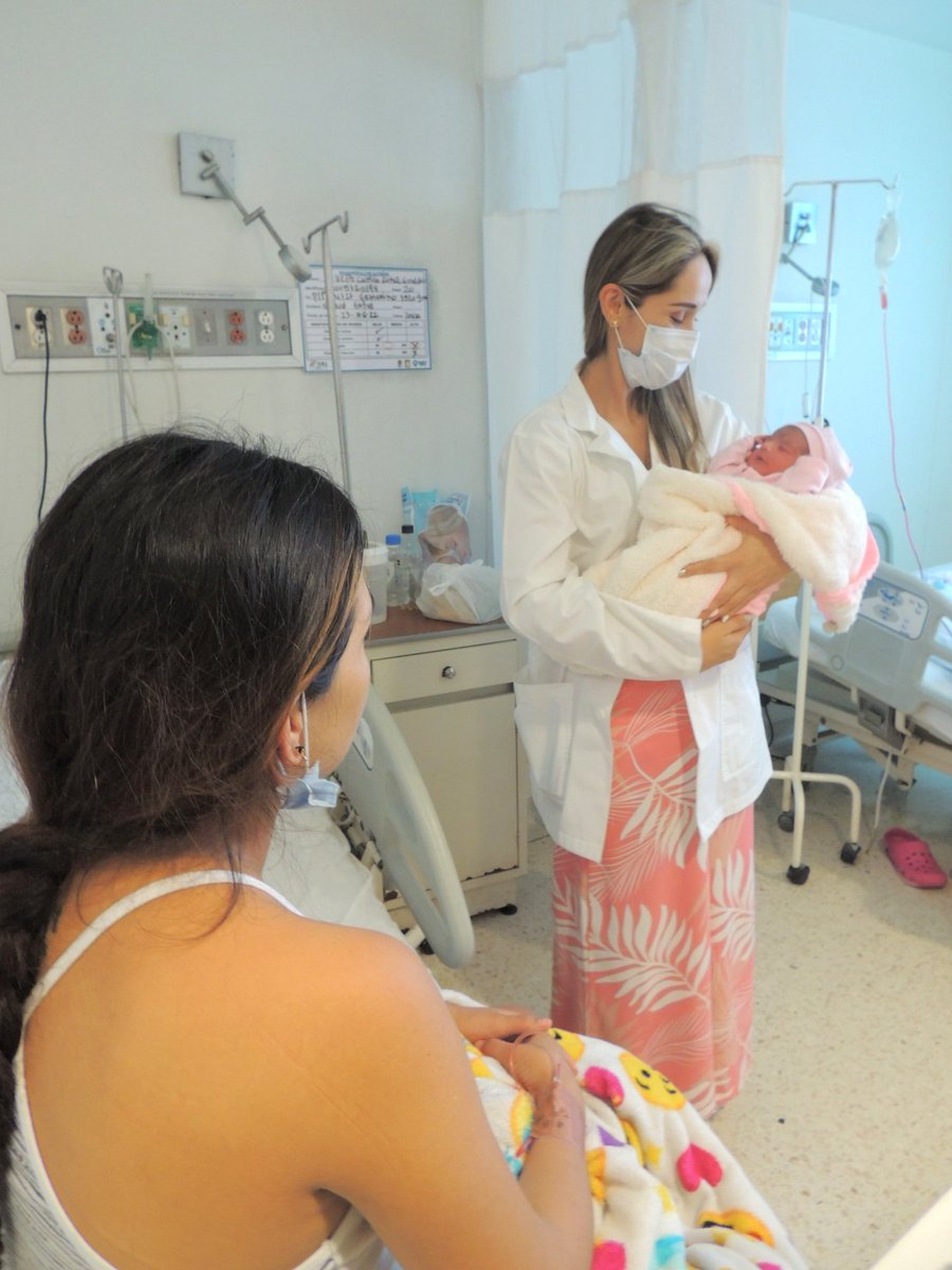 Alcaldiaibague's tweet photo. ¡Comprobamos el correcto funcionamiento de nuestra sala de partos! Para garantizar una atención humanizada, recorrimos la unidad materno perinatal, verificando procesos y visitando a las mamitas que allí se encontraban. ¡Siempre pensando en el bienestar de los usuarios! https://t.co/X1I6yfHHMa