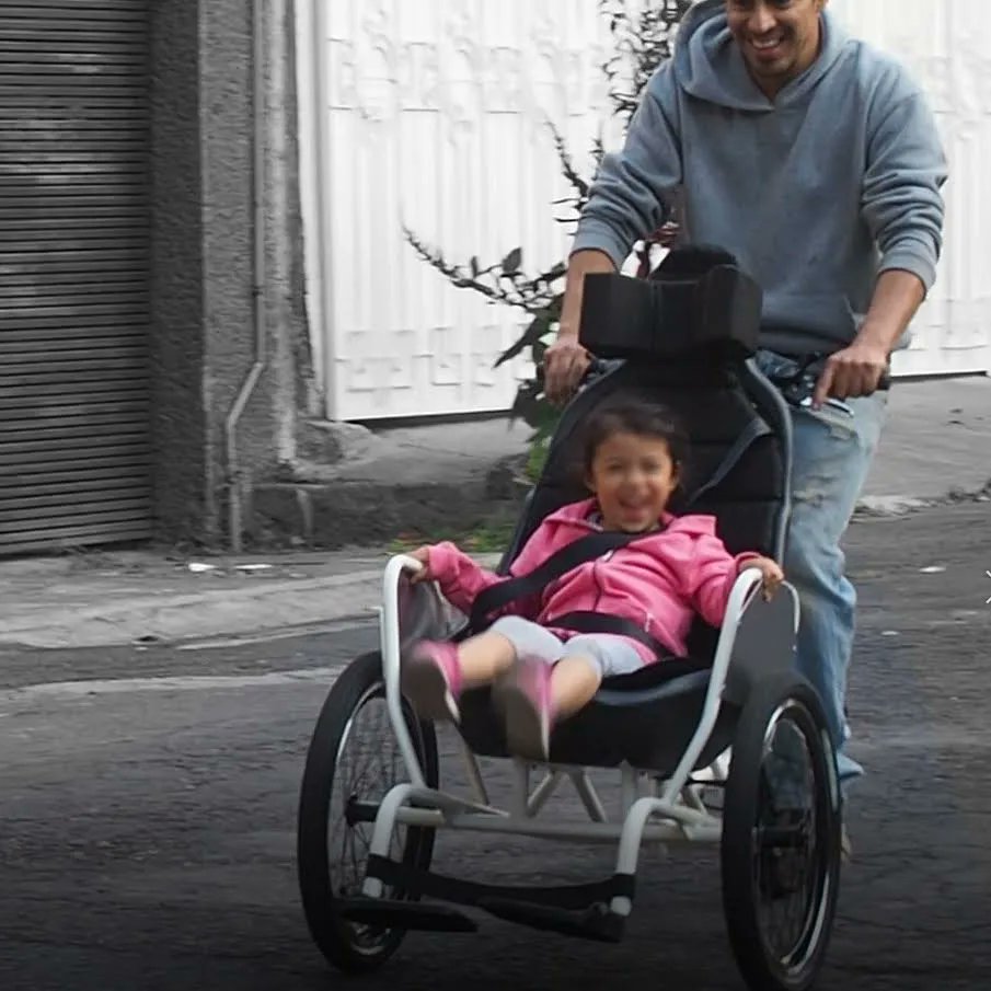 ecotenka's tweet photo. Ofrecer soluciones para que todos sin excepción puedan disfrutar de un paseo en bici  #nuevadualbike #discapacidad #inclusion #ciclismoparatodos #FelizMartesATodos https://t.co/vzwv9y8vdp