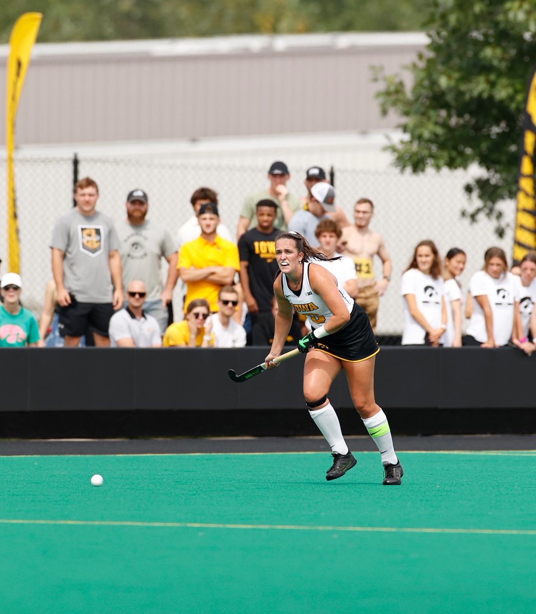 iowafieldhockey's tweet photo. Top Ten Tuesday #7️⃣

We had some big time individual awards last year. One of our favorites was Anthe Nijziel being named back to back Player of the Year and Defensive Player of the Year! 

#DPOYPOYx2 https://t.co/pdVDrTsTQZ
