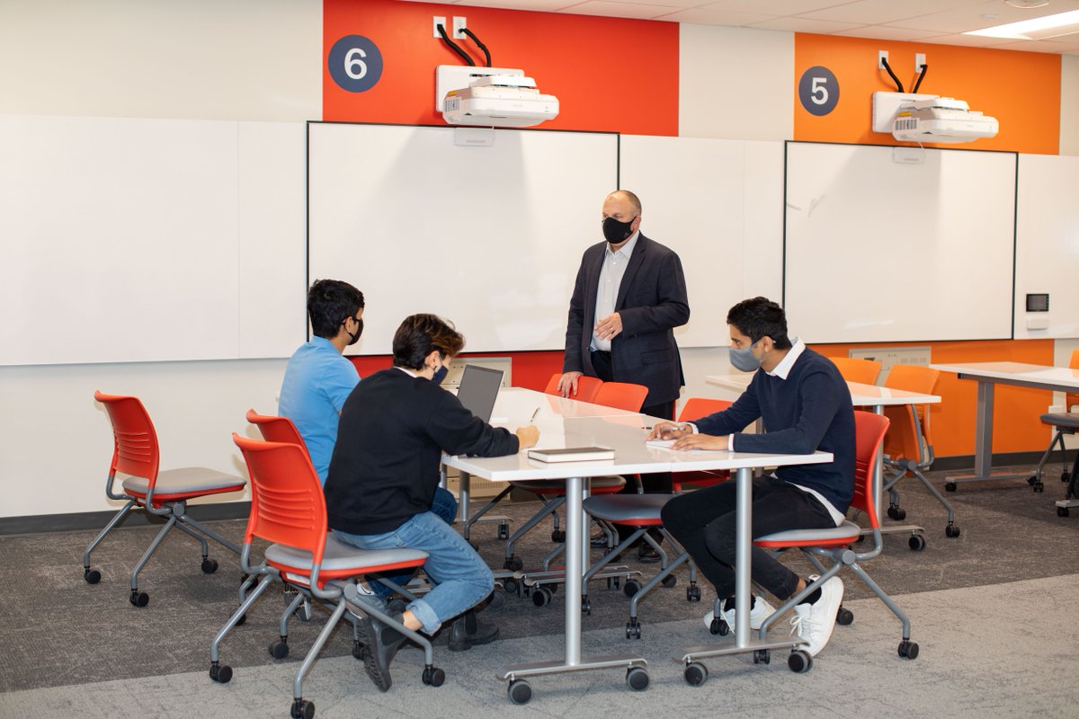 HumberPoly's tweet photo. Looking for an easy way to stay up-to-date with everything happening in your faculty? 

Follow your faculty on Twitter:
@HumberBusiness
@HumberMediaArts 
@humberFHSW 
@Humber_Fla 
@HumberAppTech 
@HumberFSCS https://t.co/FjAst0IWoX