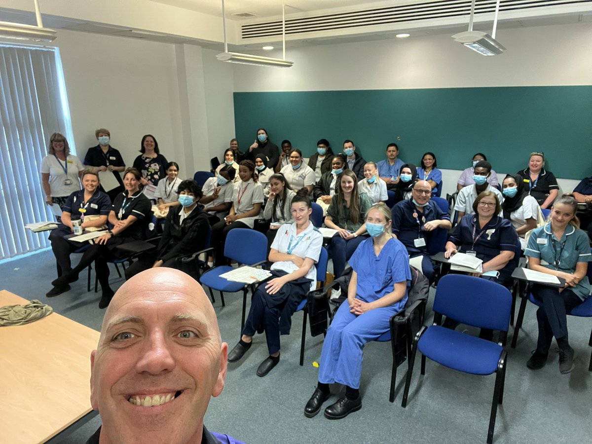 Great collaboration with @SOT6FC with the first student placements @UHNM_NHS. Thank you to all my teams for coming together to make this happen…let’s inspire and hire #futureworkforce @anbancooke @angela_huscroft