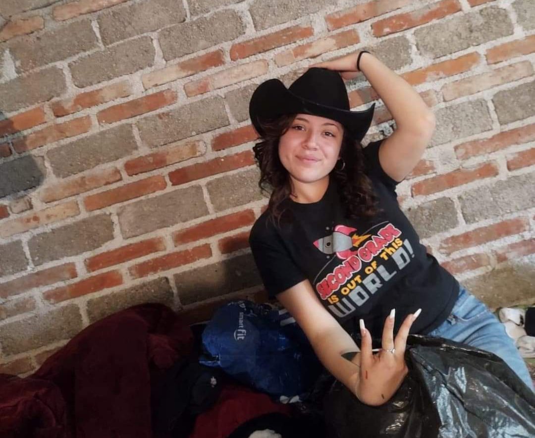 Se solicita el apoyo para localizar a Míriam Priscila Ruiz, fue vista por última vez el día lunes en #SanJuandelEstado  alrededor de las 4 am después del baile de la población. 
Favor de comunicarse al número 6648323969 ya que no se a reportado con ningún familiar cercano.