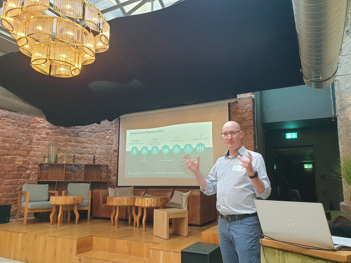 BioRNCluster's tweet photo. "together" is the dominant word tonight at #BioRNLounge. Only together we can achive #innovation and treat diseases. 🌅inspiring words from @Cytiva and Testa Center. https://t.co/TT8fuudKQQ