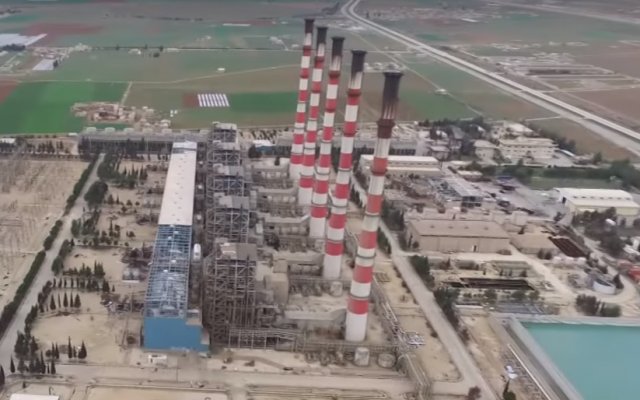 SaeidForoughi's tweet photo. Block 5 (213MW) des durch #ISIS und #USA zerstörten thermischen Kraftwerkes von #Aleppo ging wieder ans Netz. Repariert und erneuert durch #Mapna aus dem #Iran, rechtzeitig um die schmerzhaften Stromausfälle im Hochsommer zu reduzieren. #Syrien
https://t.co/5way1NxAUC… https://t.co/m3FgSNNfG4