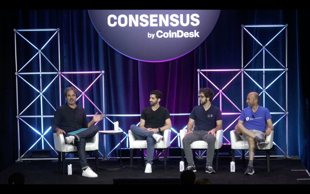 Now up on YouTube: Watch @NoahGrossmanTM’s talk on Algorand State Proofs at #Consensus2022!

Plus, hear from builders in the #Algorand ecosystem on how they plan to leverage this new infrastructure.

📺 youtu.be/LEsaen_kMUU