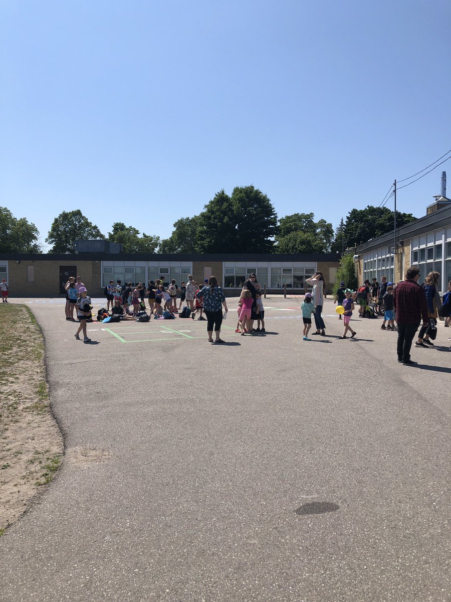 It was a great school year! Tag! You’re it parents! <a href="/SCDSB_Schools/">Simcoe County District School Board</a>