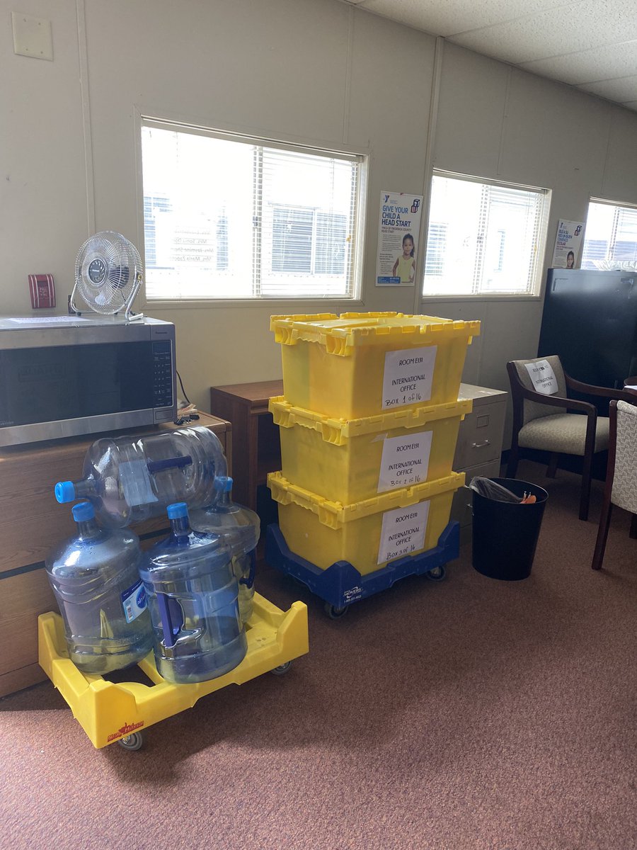 We are excited and ready for the big move!!! Many thanks to Marisa Sedillo, Jessica Allen, Kelly Lawson, <a href="/FCPSJIvins/">Julie Ivins</a> and @KathyGullESL for all your support <a href="/FCPSWaverley/">Waverley Elementary School</a>