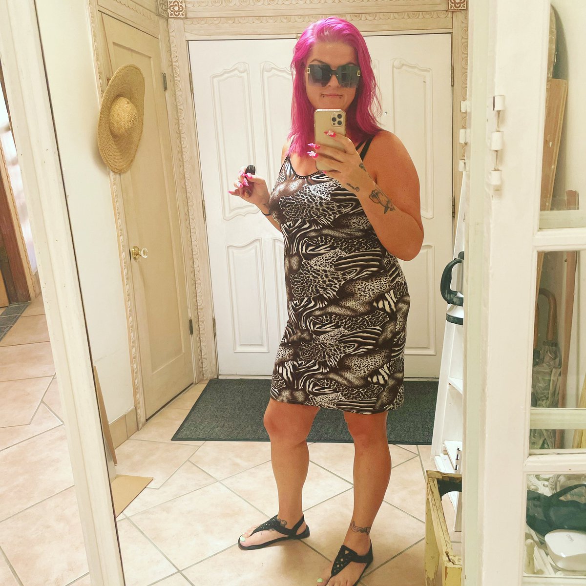 JessWellington2's tweet photo. This dress wouldn’t go over my head 6 months ago 🤓
#weightlossmotivation #findyourselfoutside #animalprintlove #grrr #thickgirlseason #thickgirlsummer #thickgirlswag #pinkonpinkwithleopard #fyp https://t.co/kxUlEJGLN6