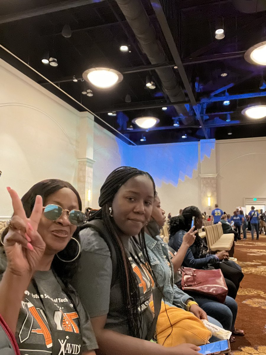 Loveat1stg's tweet photo. #AVID4Possibility @McCroreyListon https://t.co/SQZHJ1RnUp