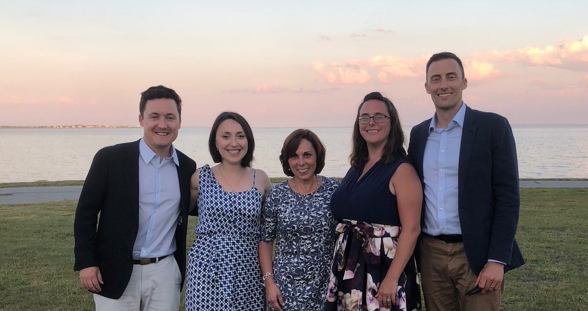 ReadingThePulse's tweet image. Robinson+Cole was pleased to be the “Gift of Life Sponsor” of @SouthcoastHlth’s sold-out 25th Anniversary Celebration on June 17. Pictured here are R+C Health Law Group lawyers Conor Duffy, Yelena Greenberg, Lisa Boyle, Danielle Tangorre and Nathaniel Arden at the event.
