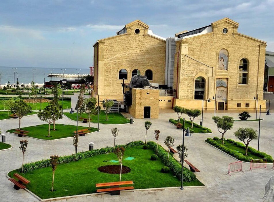EltayAslanov's tweet photo. Stone Chronicle #Museum, located at #FlagSquare in #Baku, displays history of #Azerbaijani stone art.

It’s housed in a power plant built in 1921 to supply electricity to nearby oil fields at that time.

Next to museum, there is a #locomotive which makes the site more appealing. https://t.co/mNJcylevkx